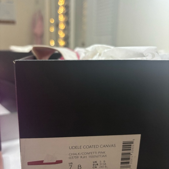 shoes - Picture 4 of 4